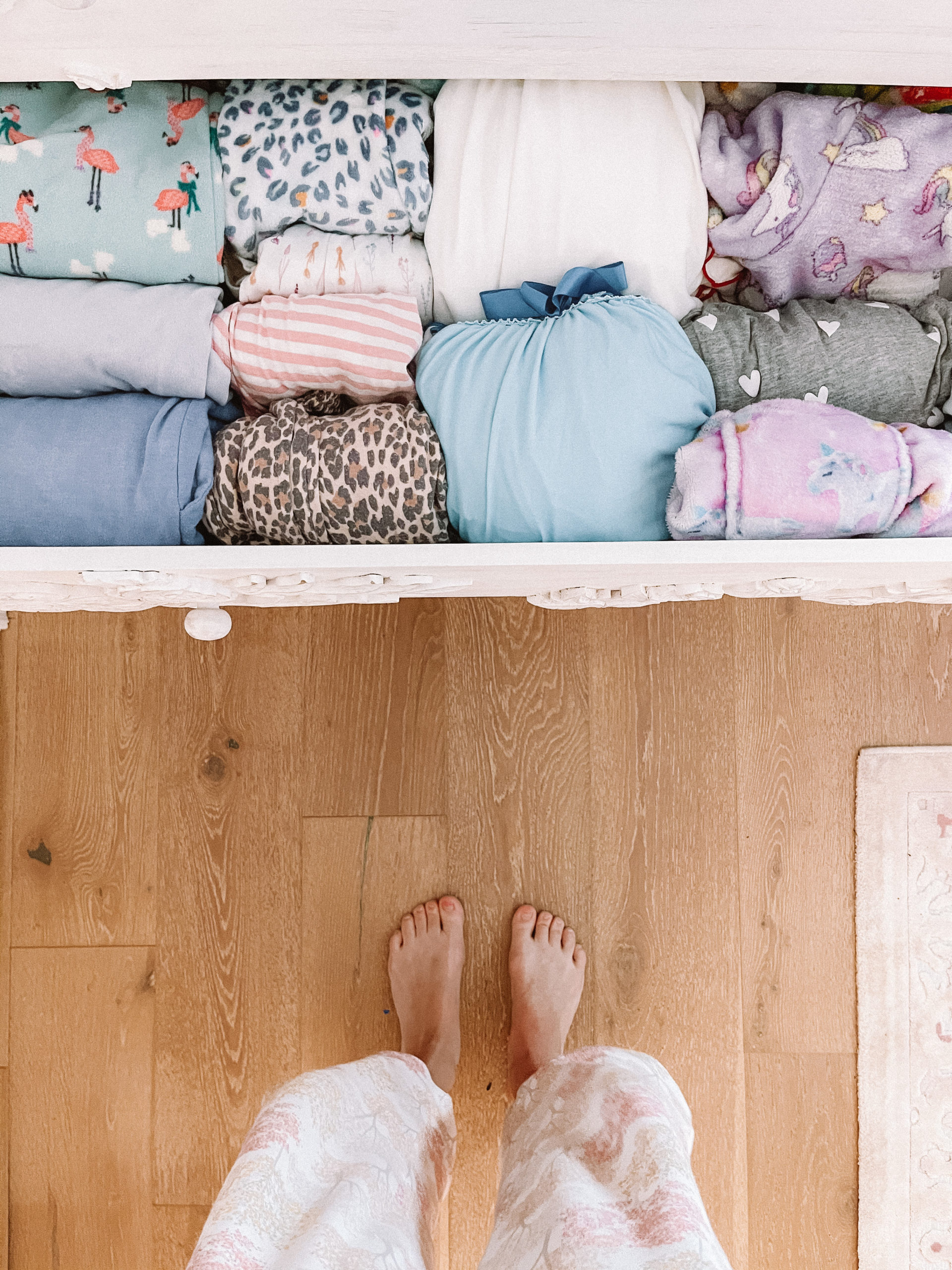 organized closet baskets