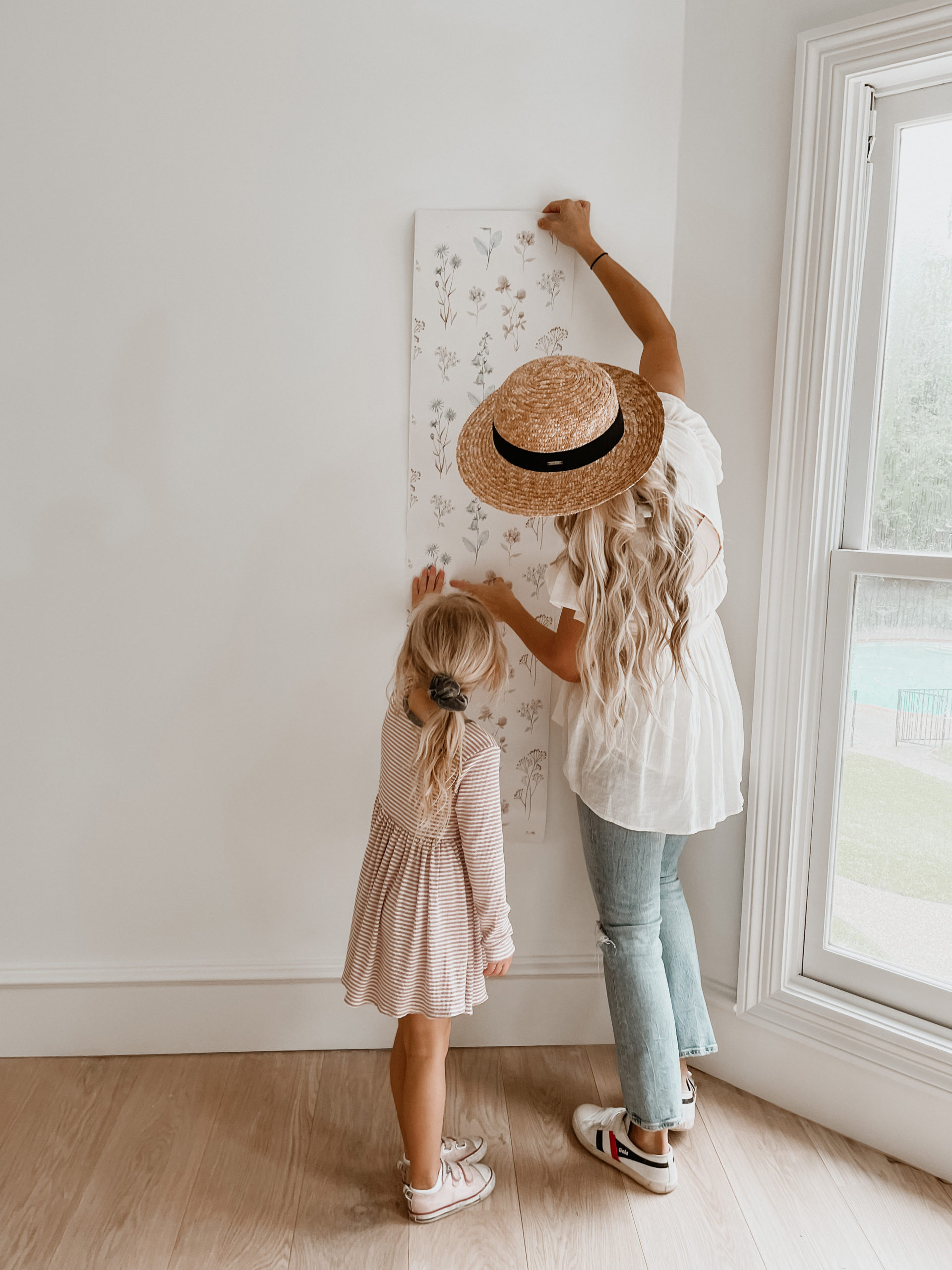 wallpaper home decor classic