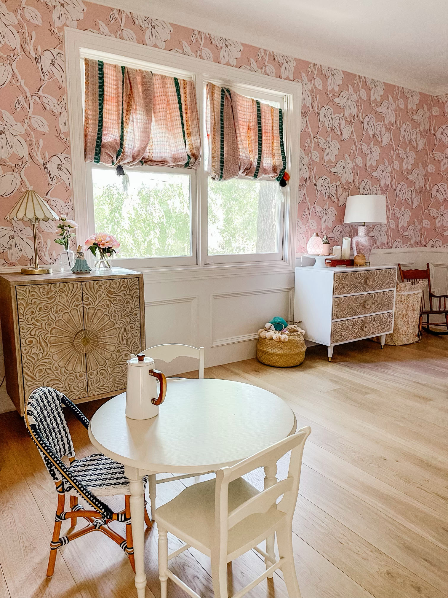 girls room wallpaper accent wall