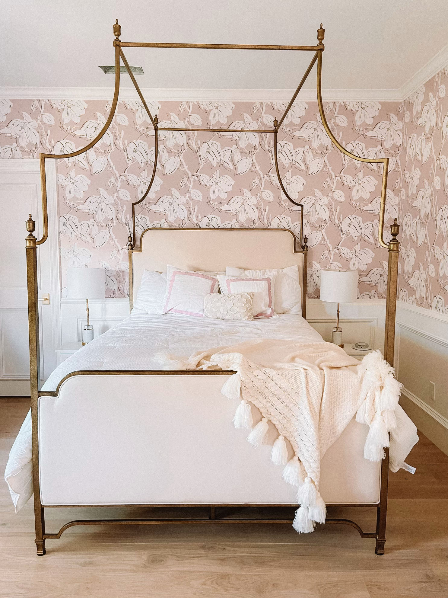 girls room wallpaper teen bedrooom