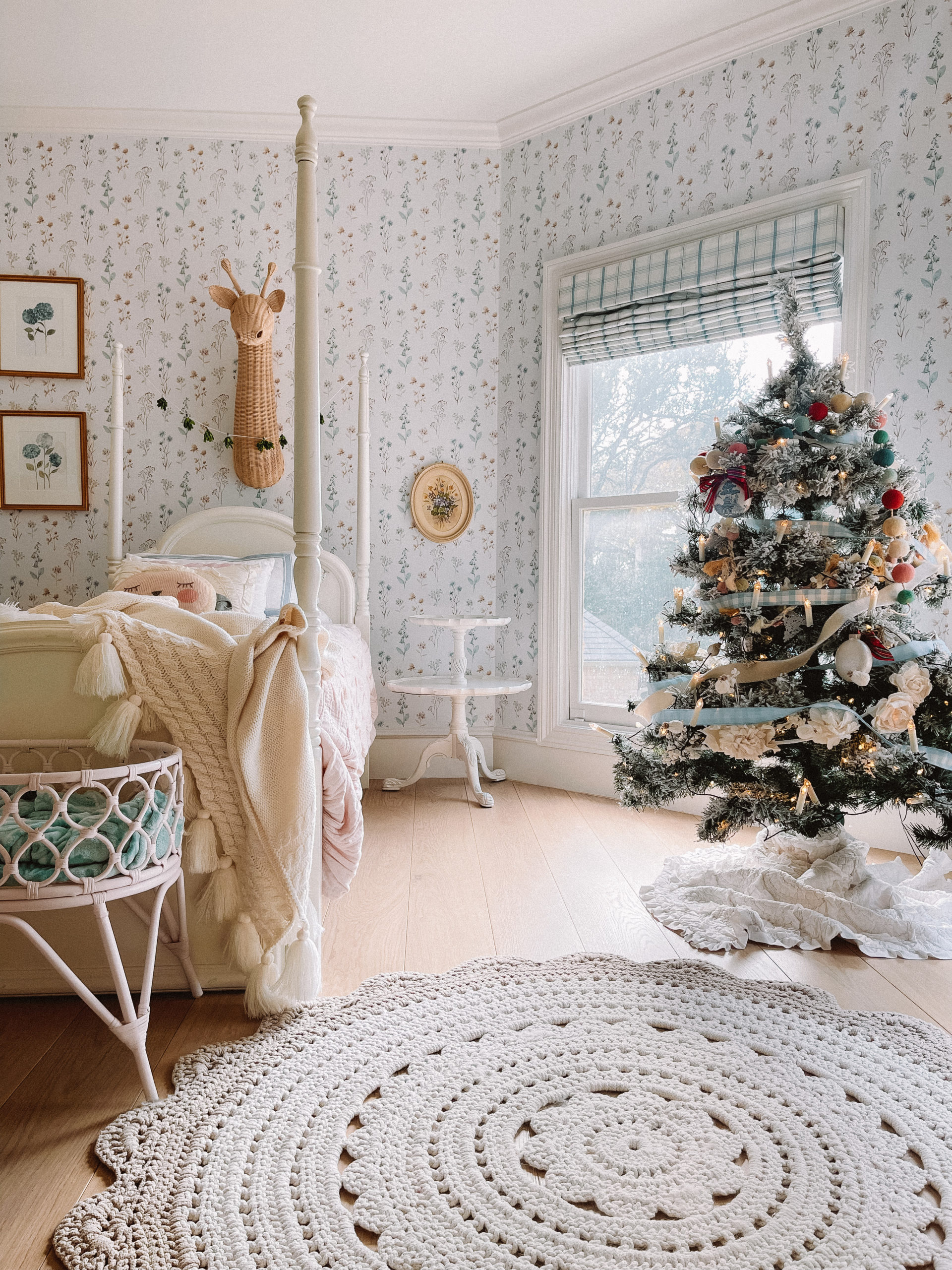 little girls room