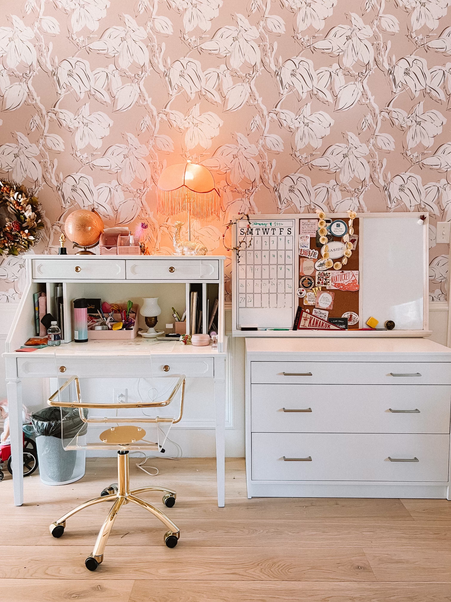 pink and white wallpaper girls room