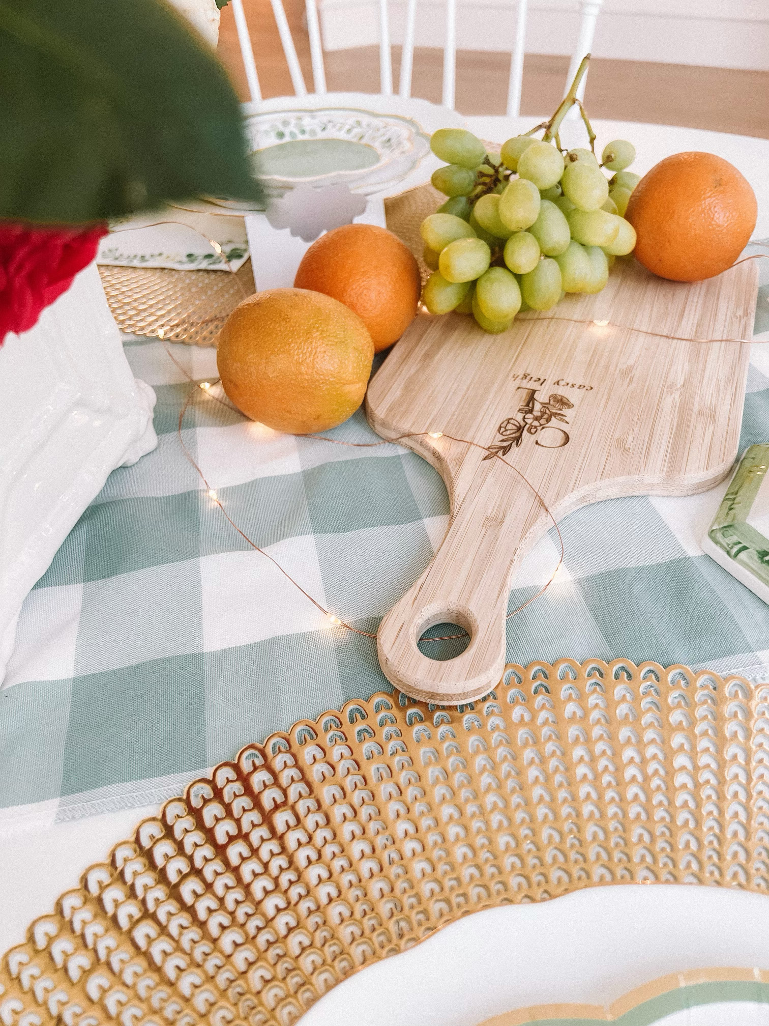 outdoor dinner party table decor