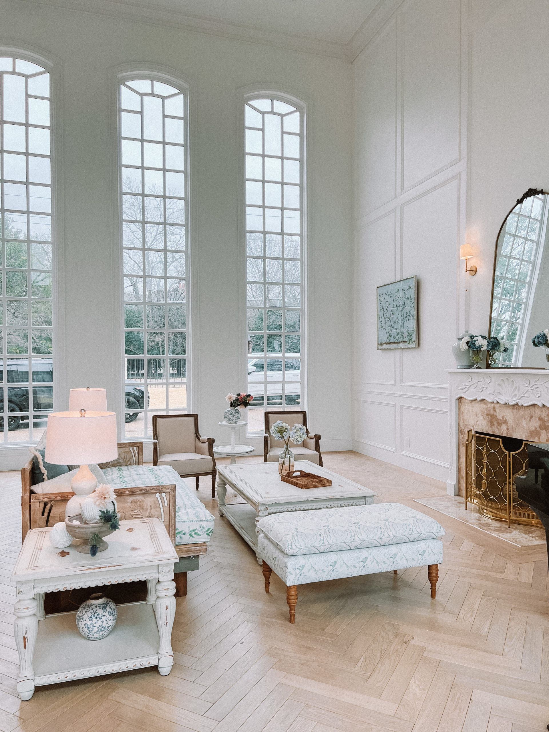 mantle decorating ideas with tv