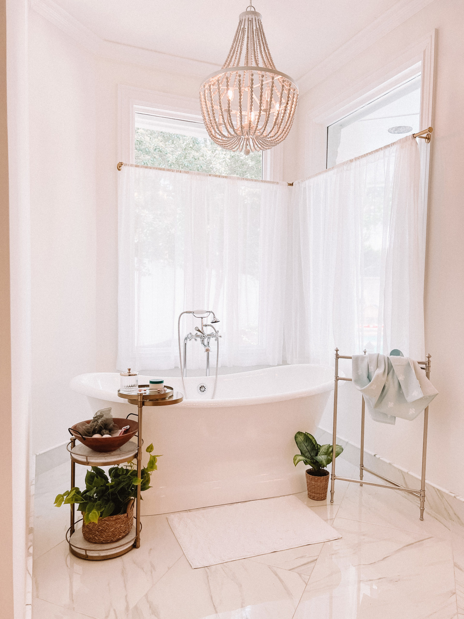Casey Wiegand bathroom accessories amazon