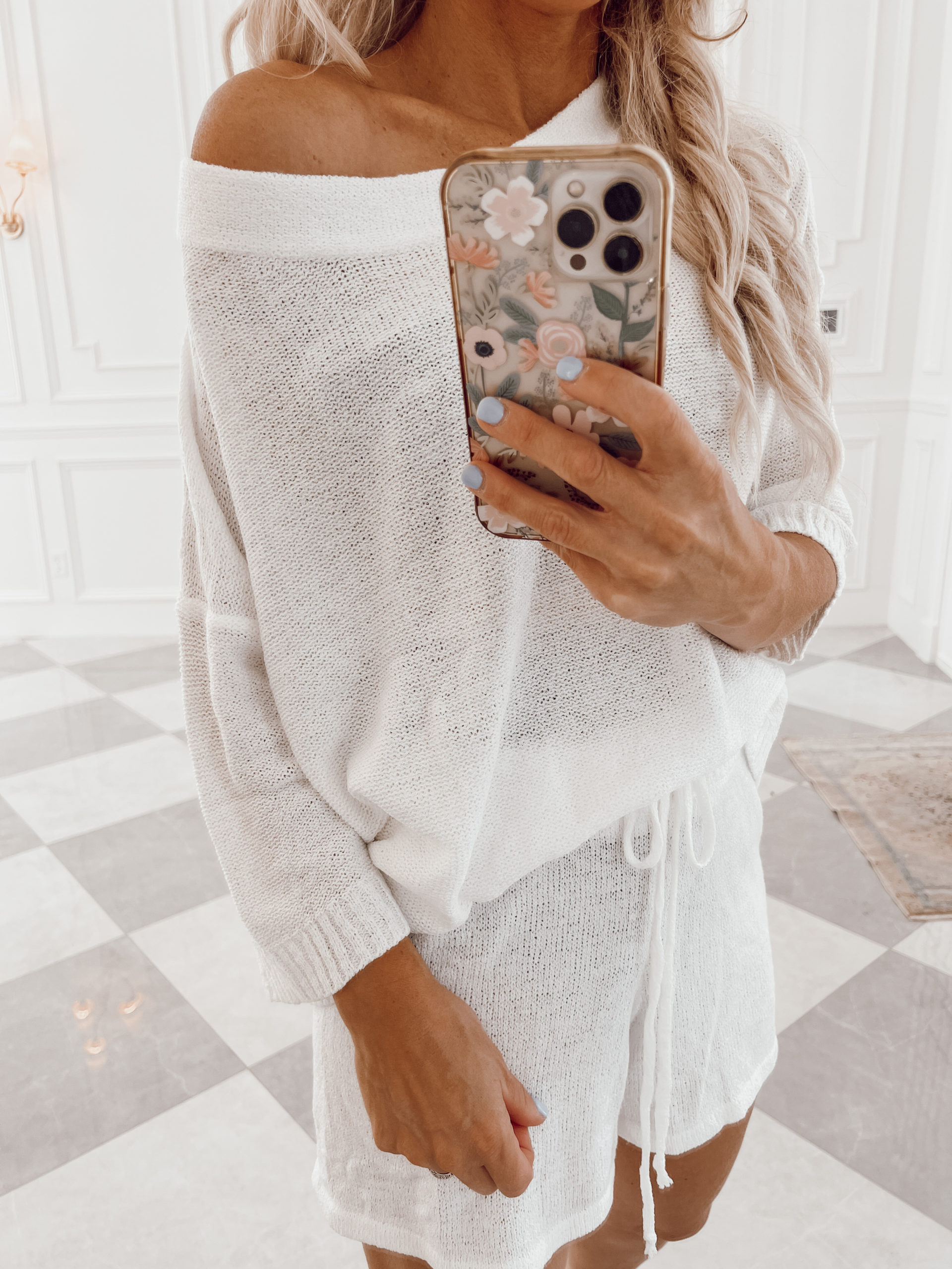 Casey Wiegand fashion inspo outfits