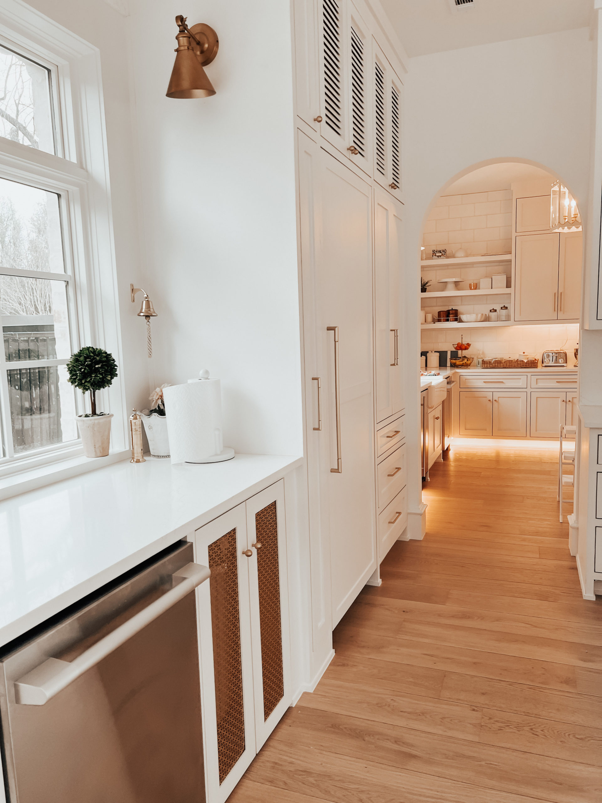 light hardwood floors kitchen