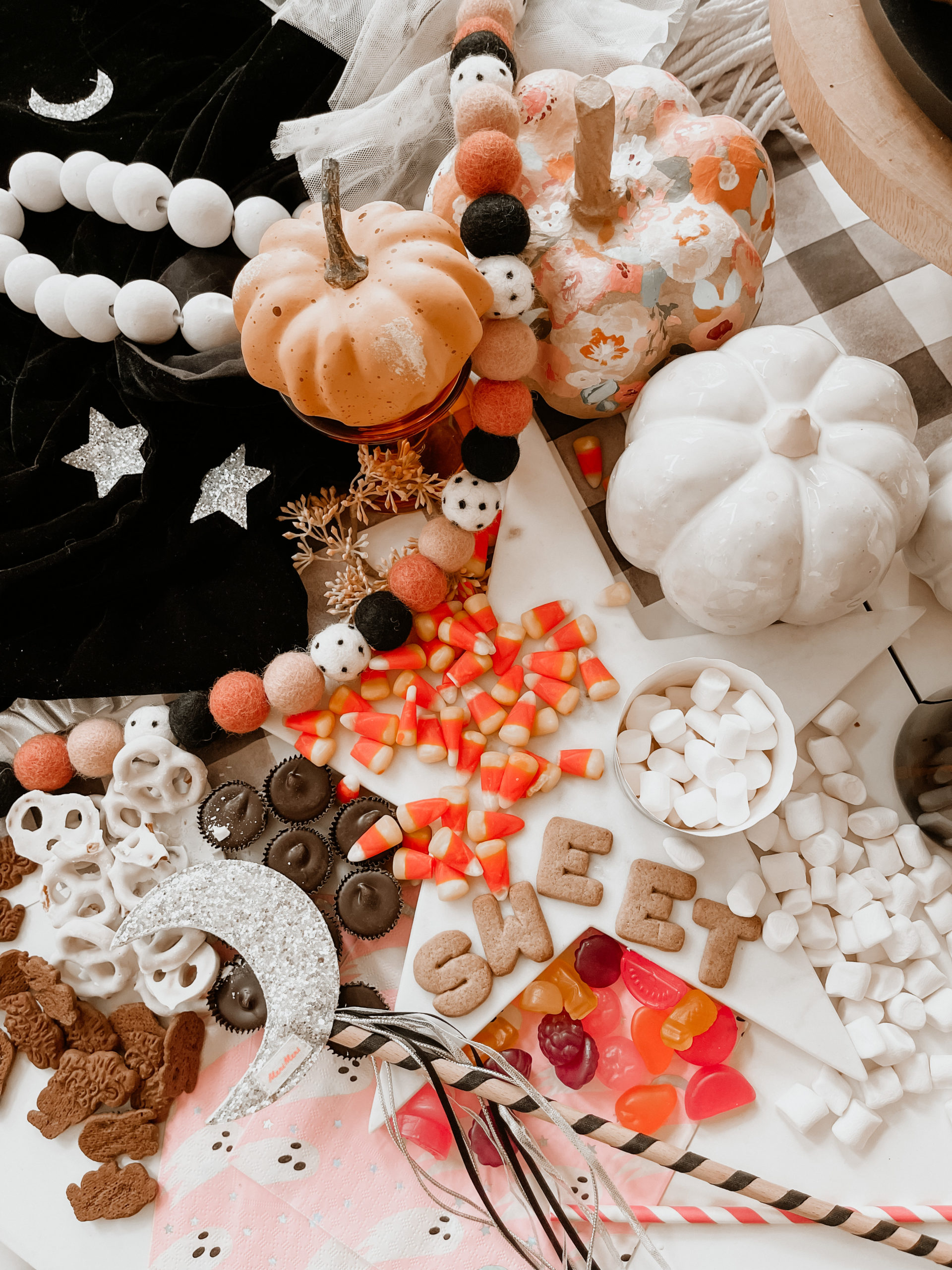 casey wiegand halloween decor ideas