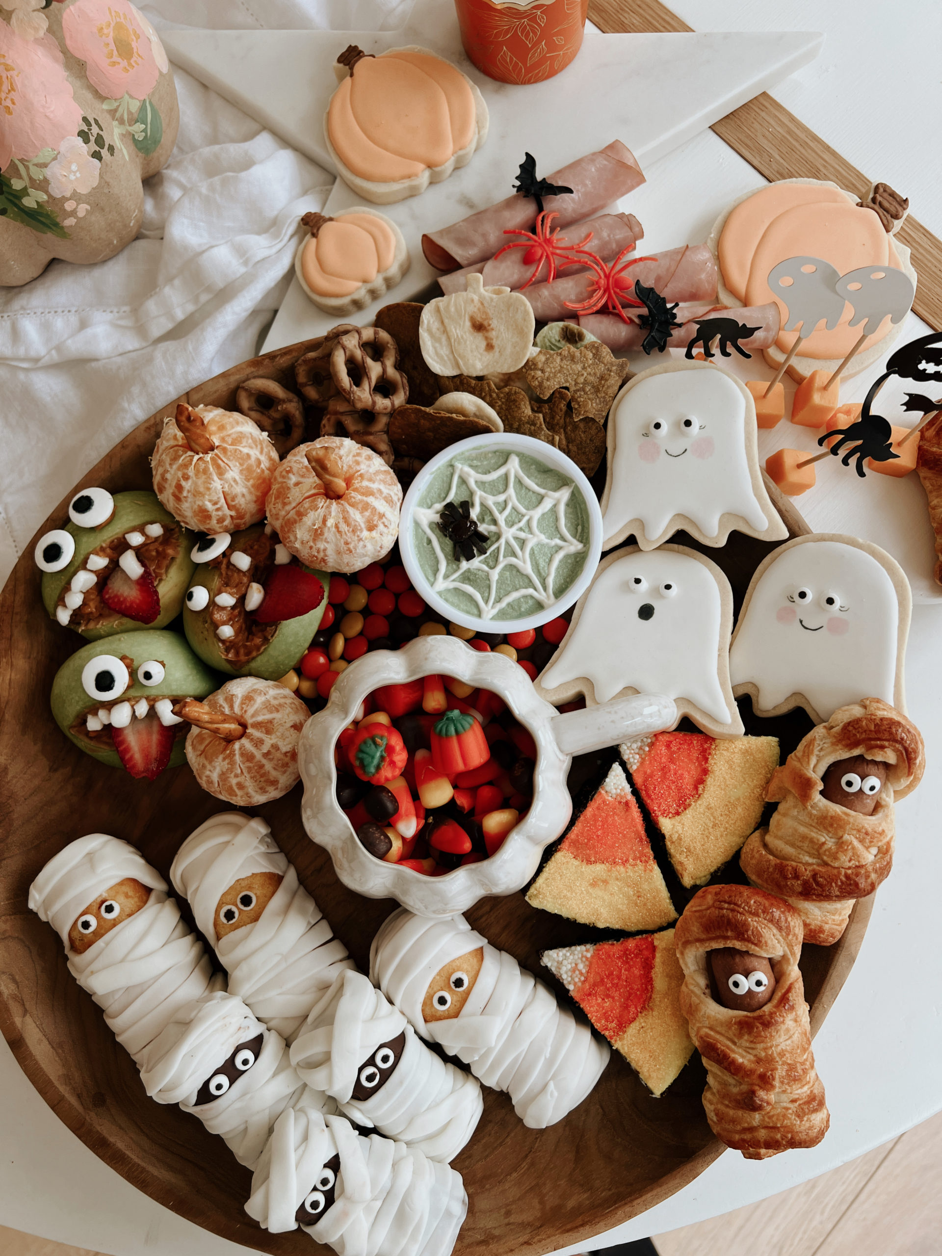 wiegands spooky snack board