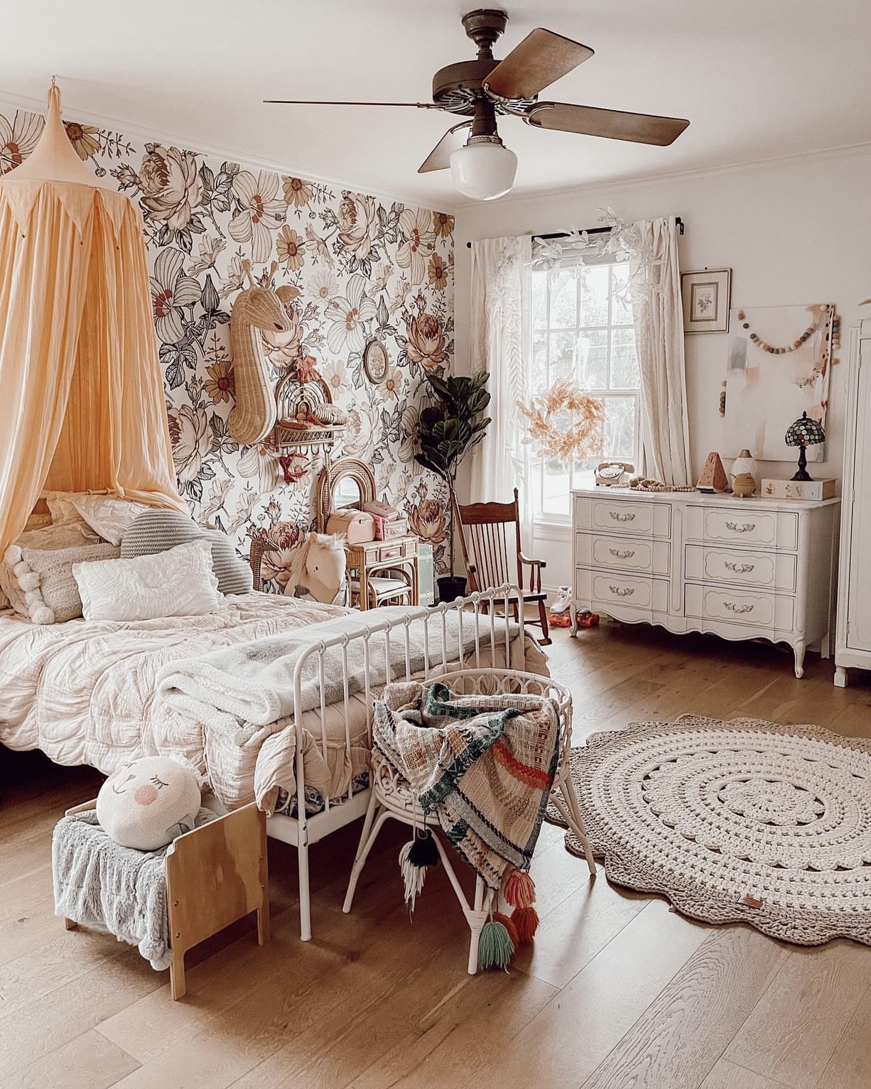 amazon finds room decor 3