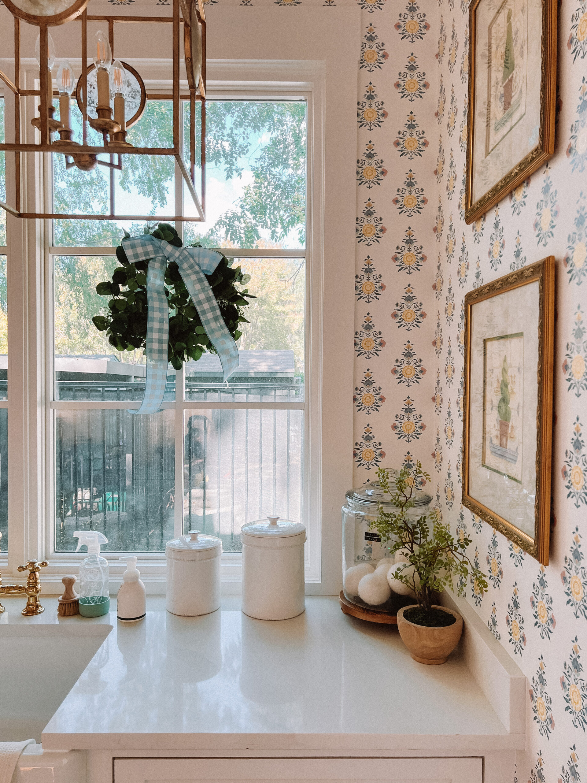 laundry room ideas organization