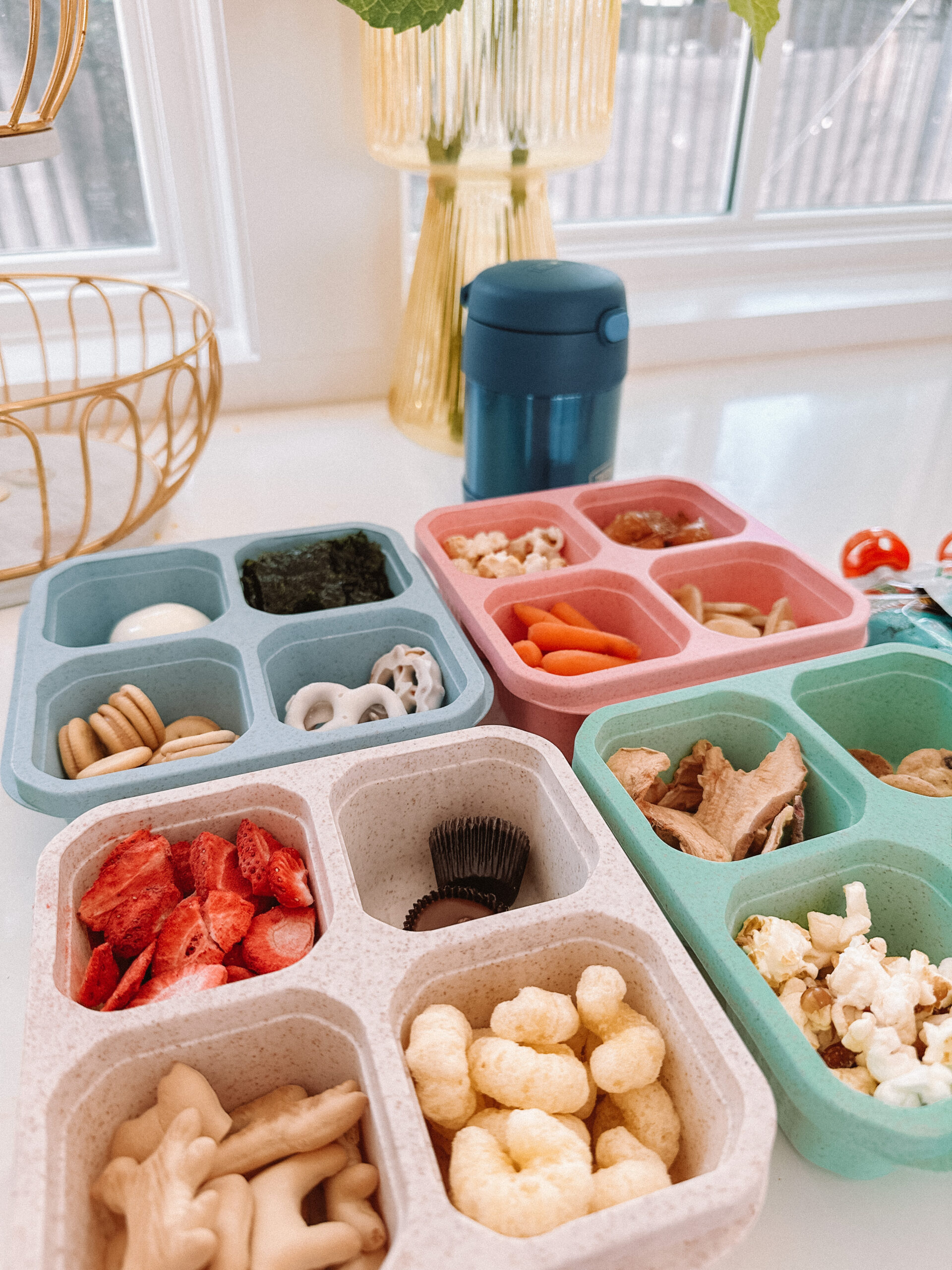backpacks and lunchboxes 1