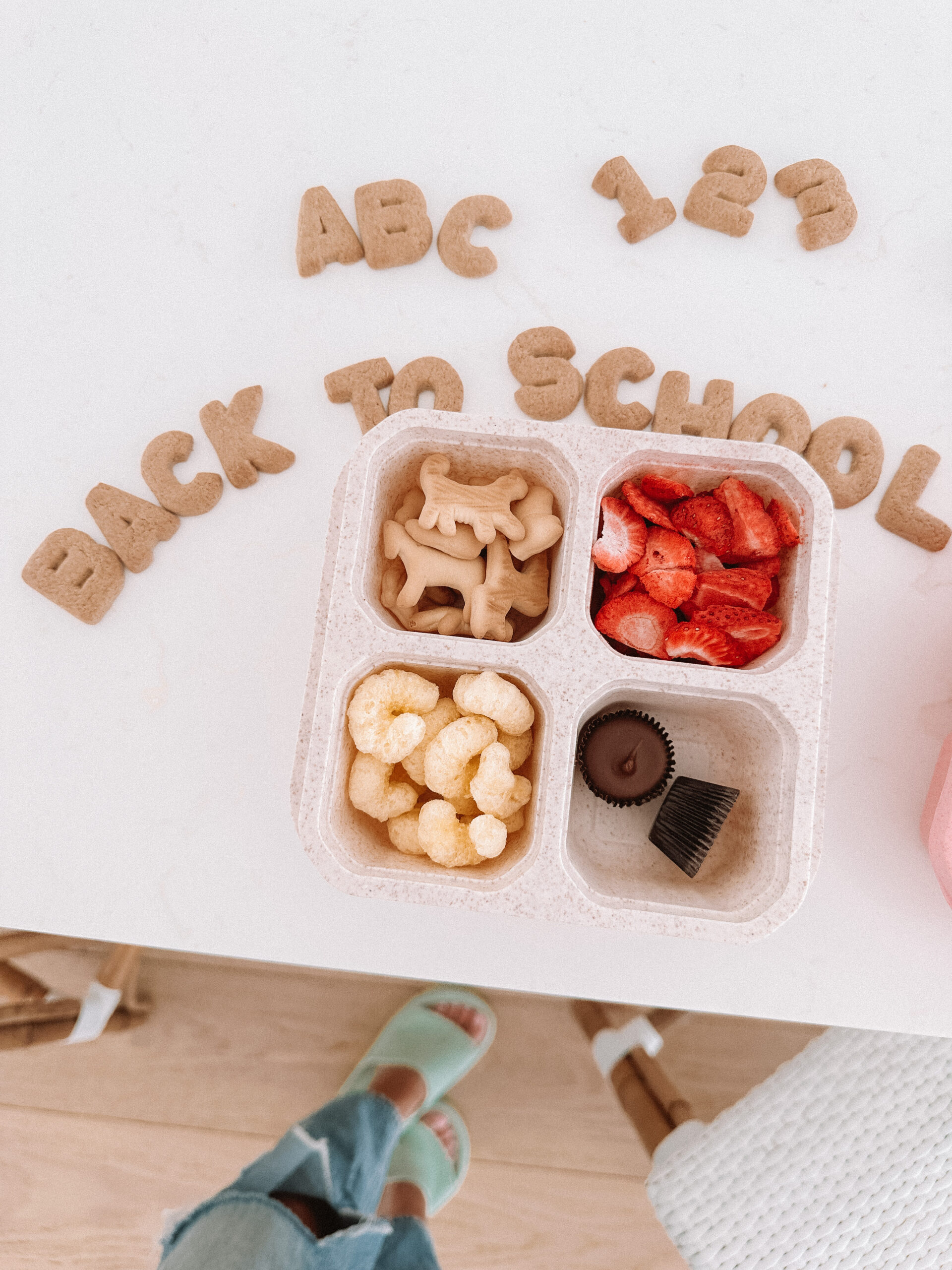 backpacks and lunchboxes for teens 1