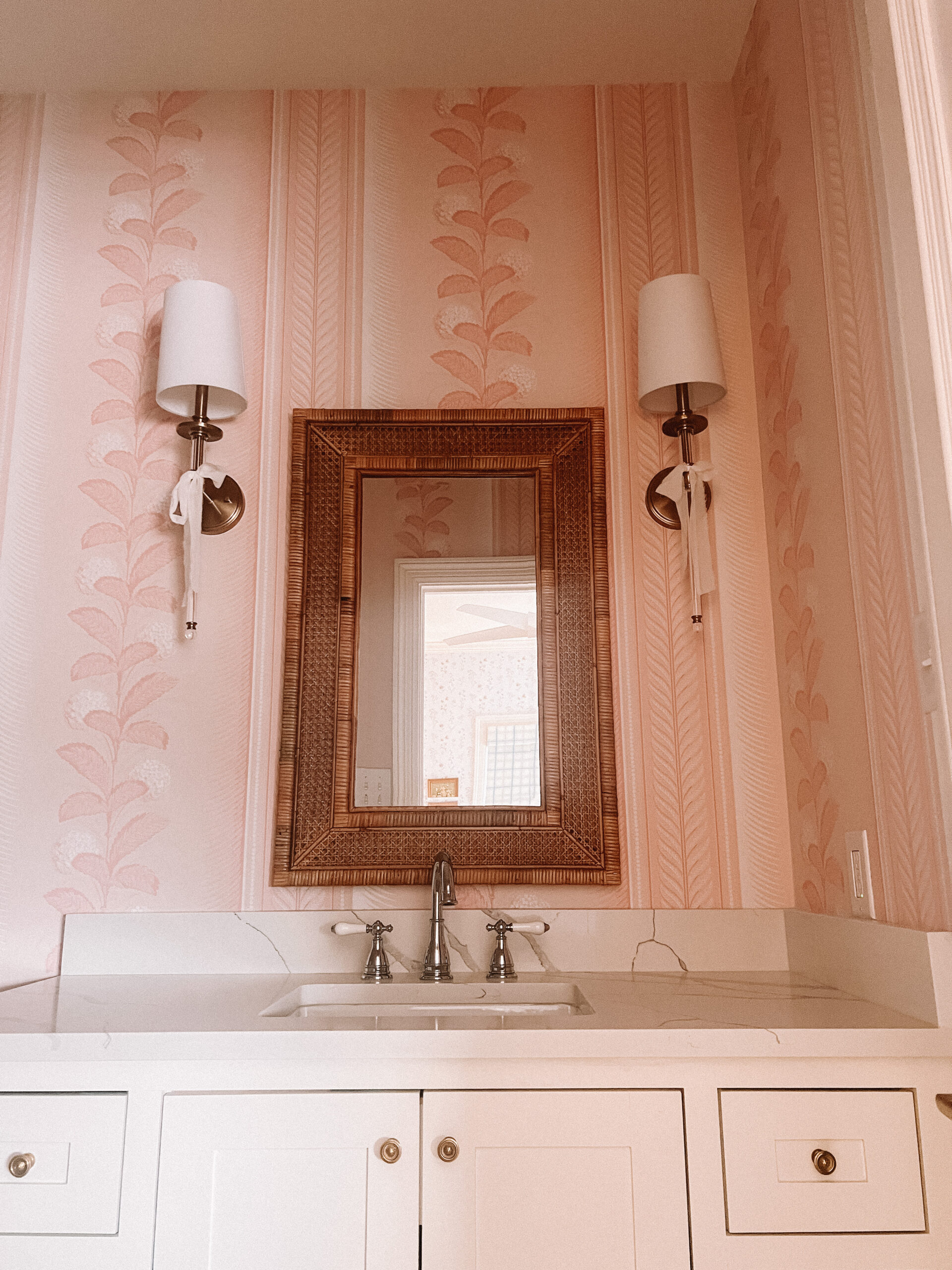 girls bathroom design ideas