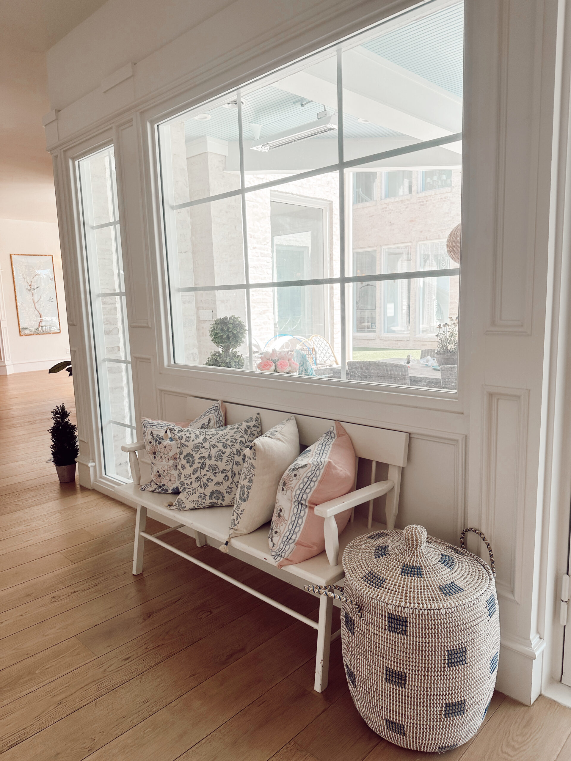 blue and white decor living room