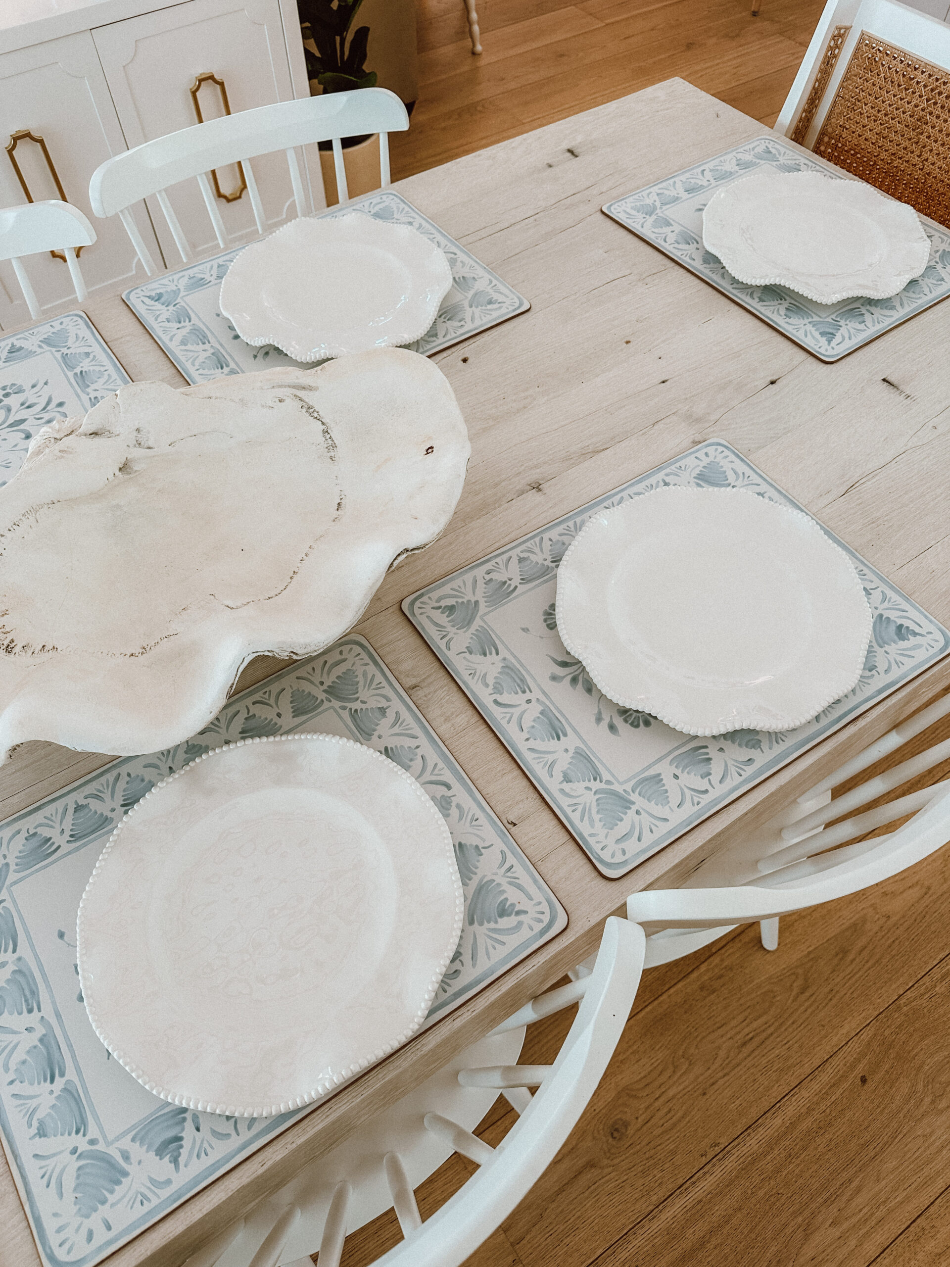plates and bowls set