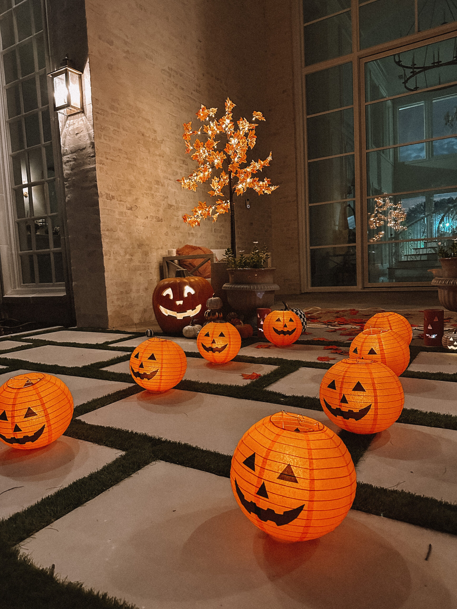 halloween decorations outdoor