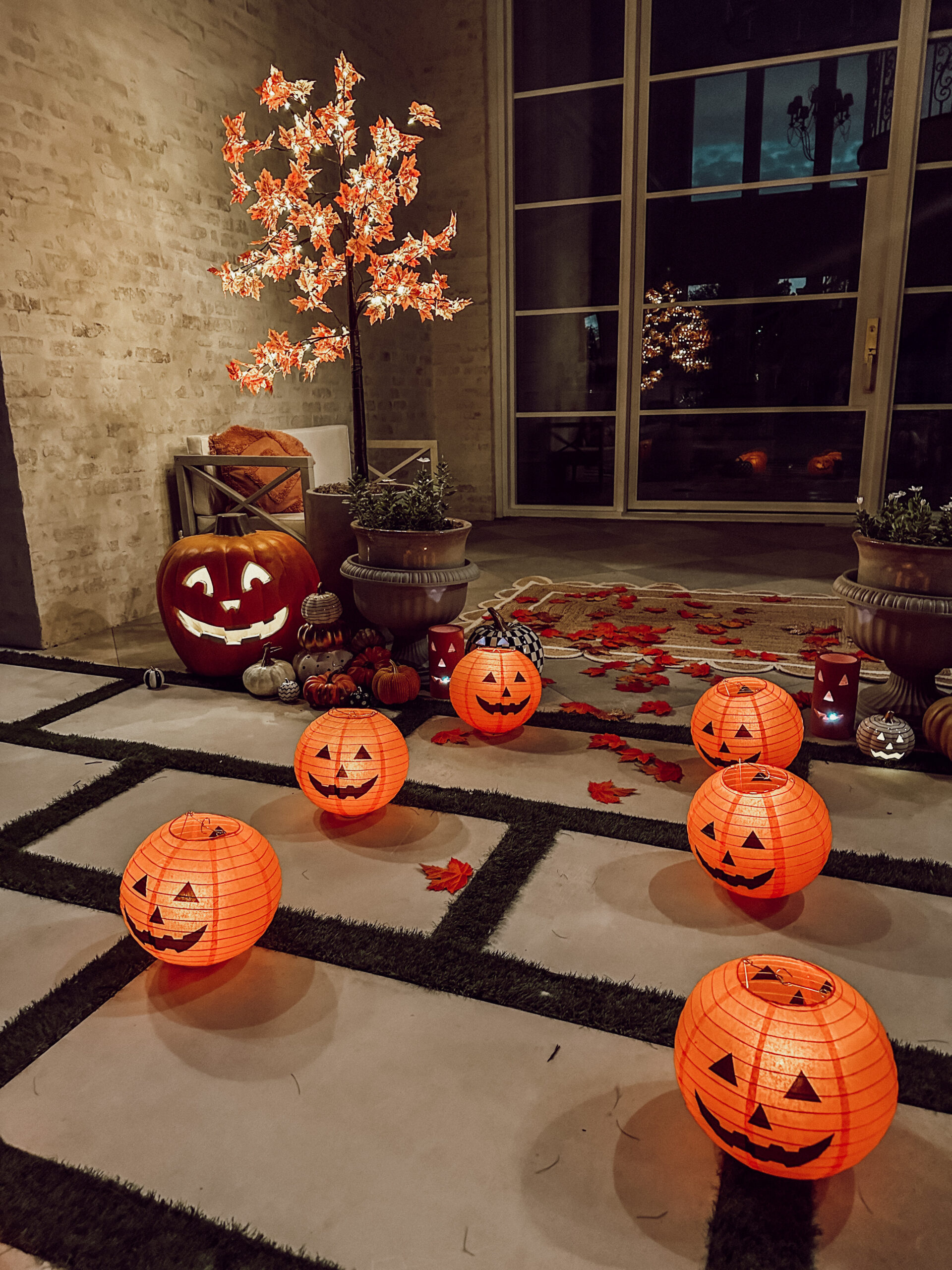 halloween front porch decor