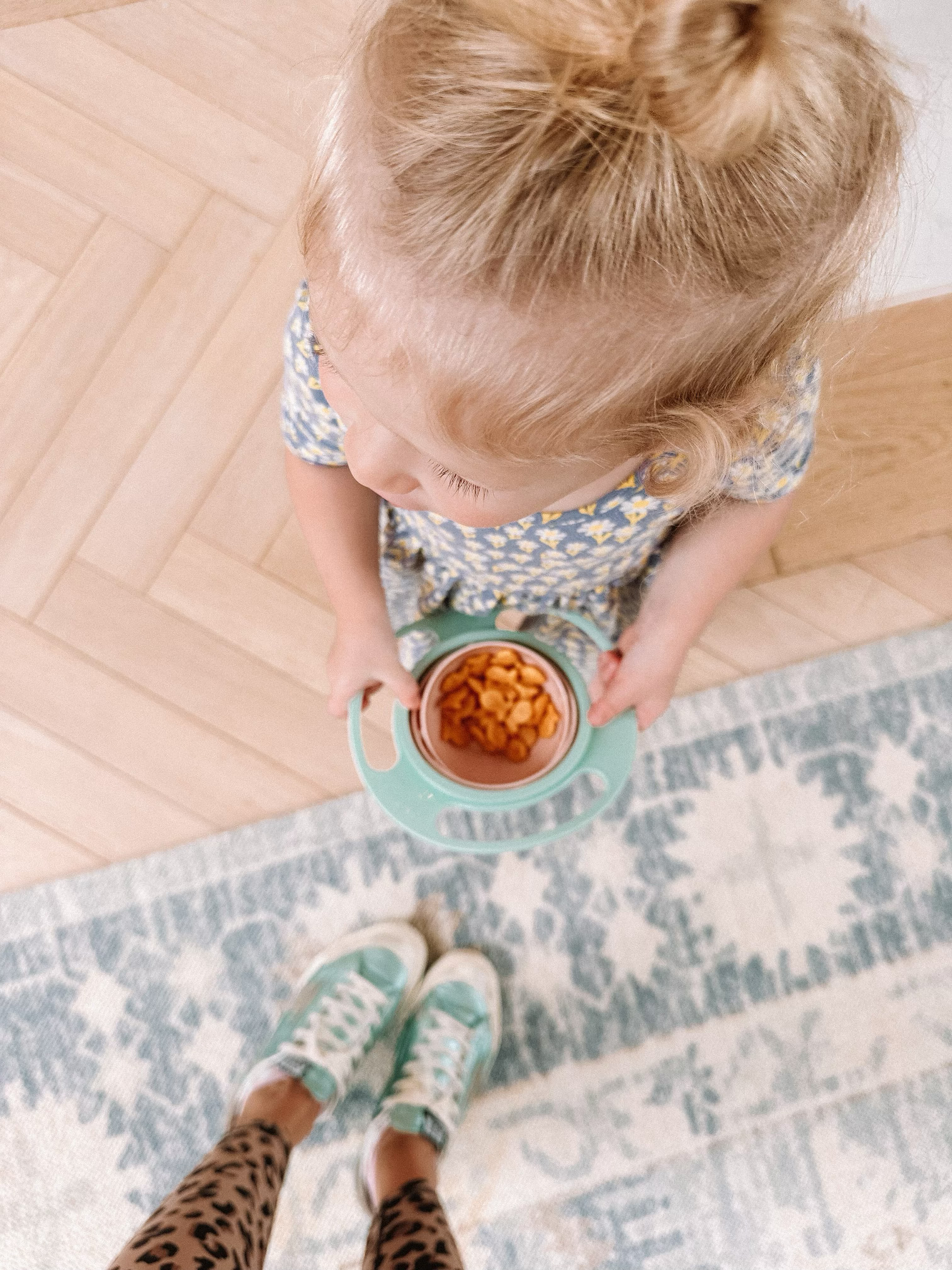 new mom and baby gift guide 2