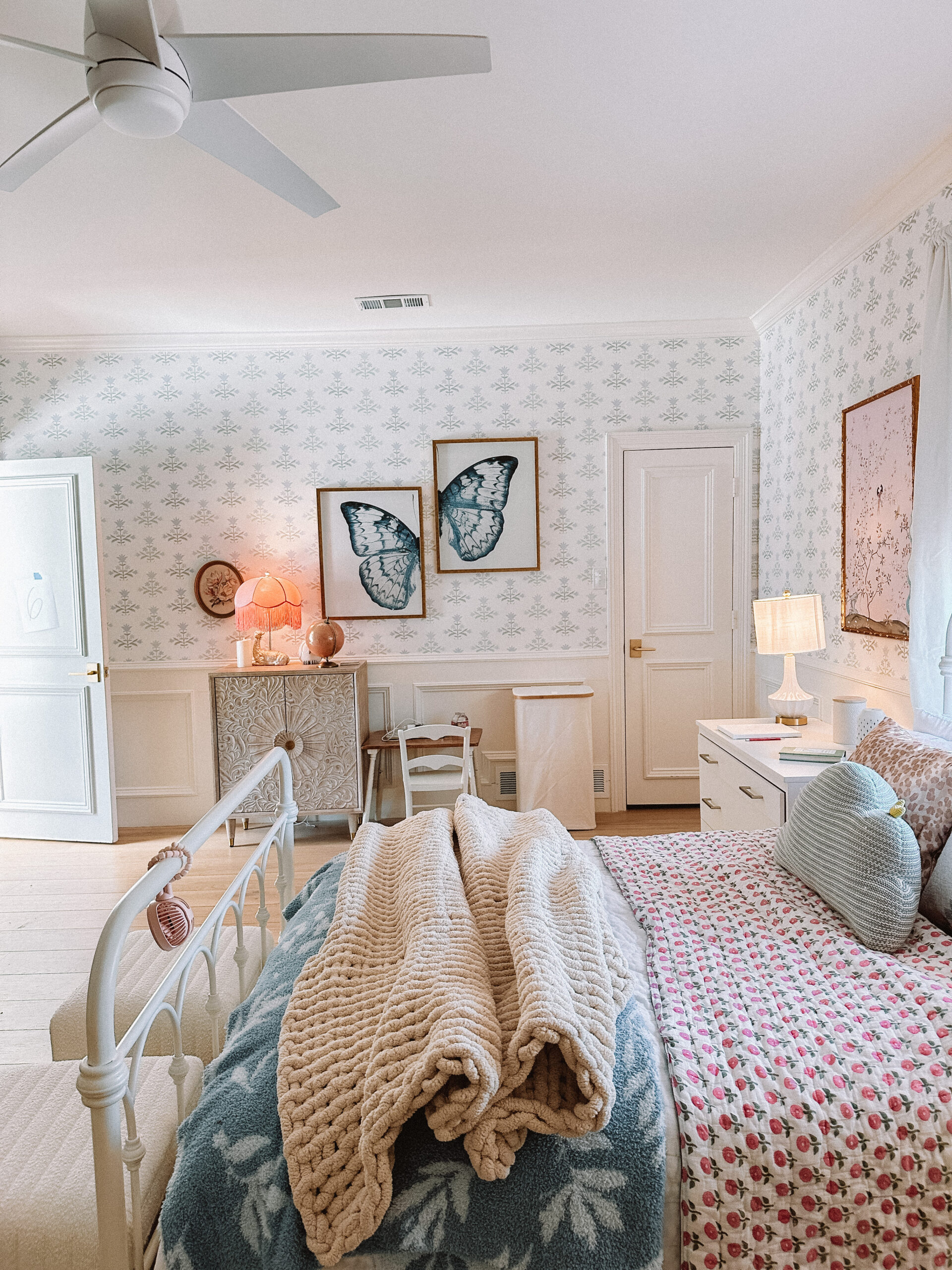 bedroom wallpaper girls room ideas