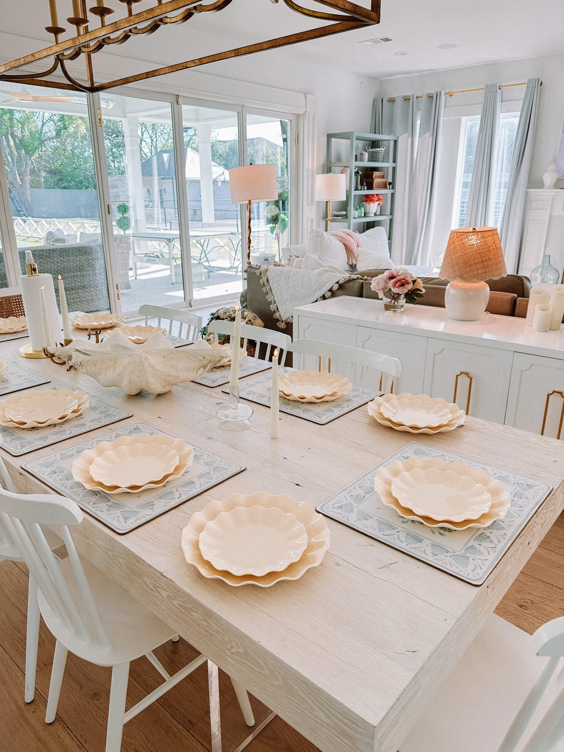 dinnerware sets