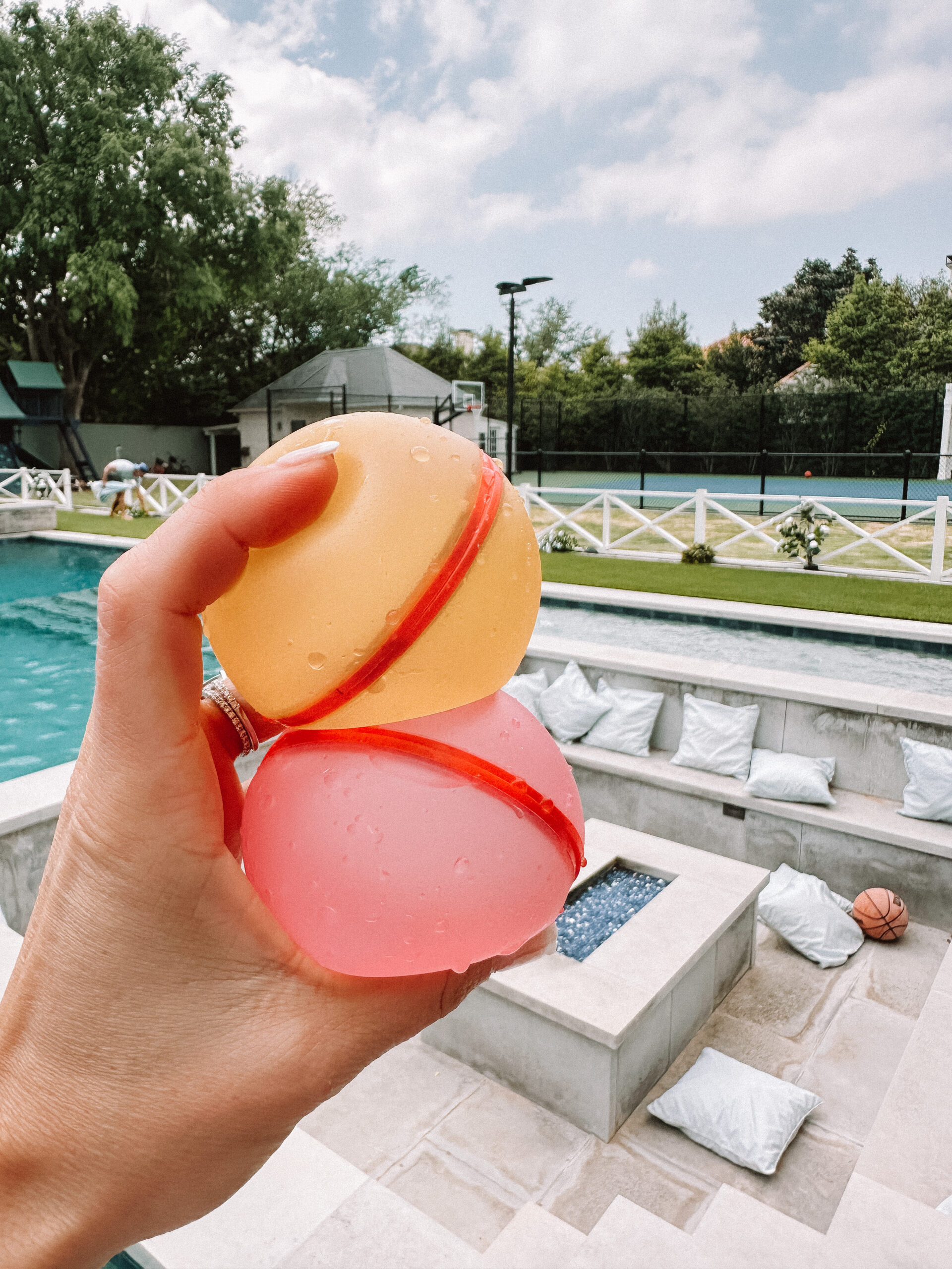 kids summer activities reusable water balloons kids viral products Reusable water balloons Eco-friendly water balloons Refillable water balloons Summer water toys Splash water balloons Pool party balloons Durable water balloons Fun water balloons Outdoor water toys Kids water balloons