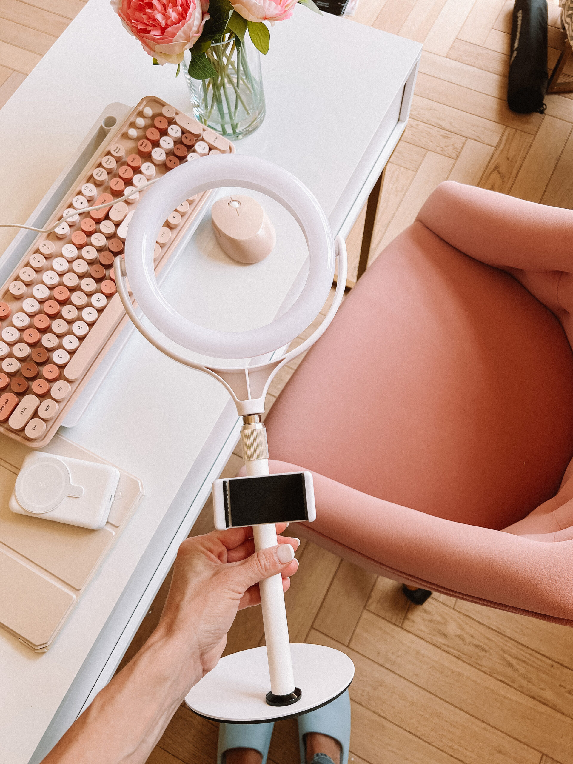 best desk setup for focus and efficiency
